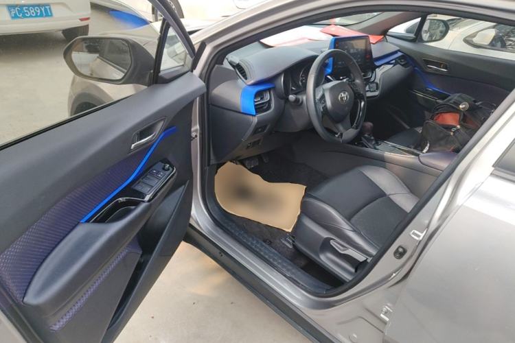 Used Toyota IZOA 2020 2.0L Yichi Version Driver Seat