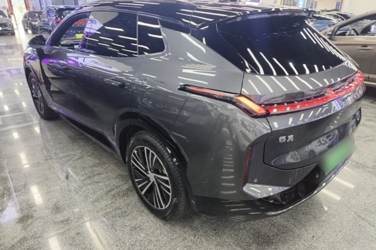 Used Lynk & Co 08 EM-P 2023 120km Long-Range Halo