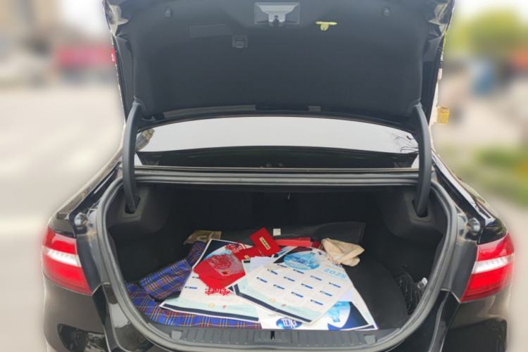 Used Ford Taurus 2015 EcoBoost 245 Luxury Model Trunk