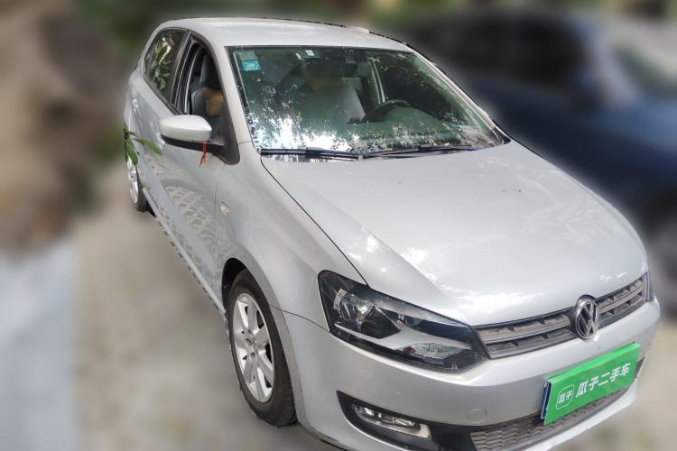 Used Volkswagen Polo 2013 1.4L Manual Fashion Edition