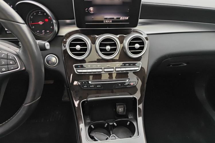 Used Mercedes-Benz GLC 2019 GLC 260 L 4MATIC Dynamic Model
