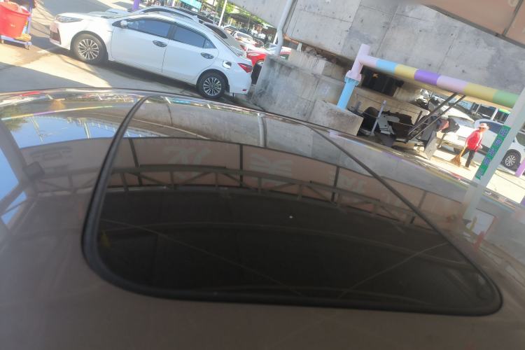 Used Honda Greiz 2016 1.5L CVT Fashion Edition
