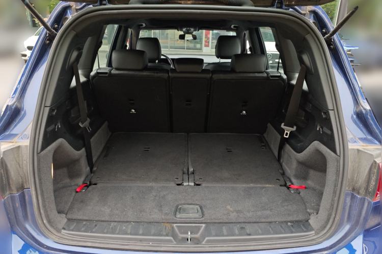 Used Mercedes-Benz GLB 2023 Refreshed GLB 200 Dynamic Edition Trunk