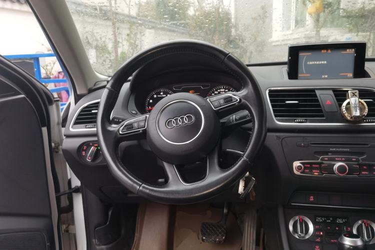 Used Audi Q3 2015 30 TFSI Comfort Model
