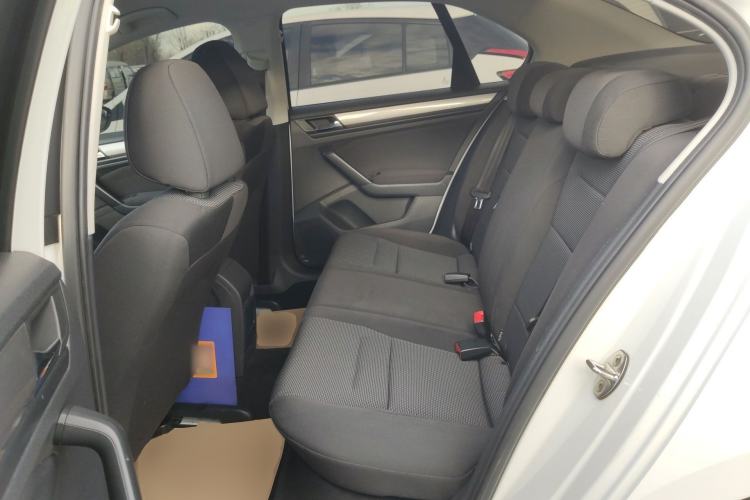 Used Volkswagen Bora 2016 1.6L Automatic Fashion Model