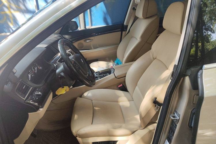 Used BMW 5 Series GT 2013 535i Leading Model
