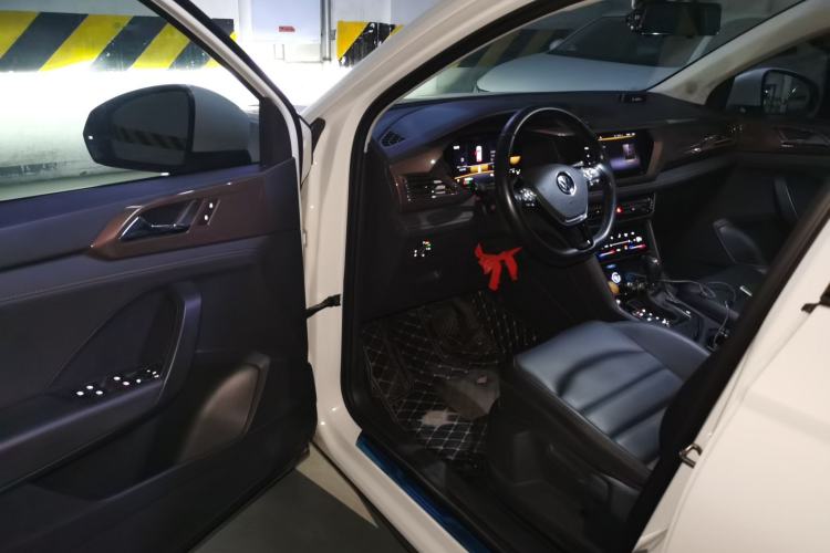 Used Volkswagen Tharu 2022 280TSI Two-Wheel Drive Comfort Edition Driver Seat