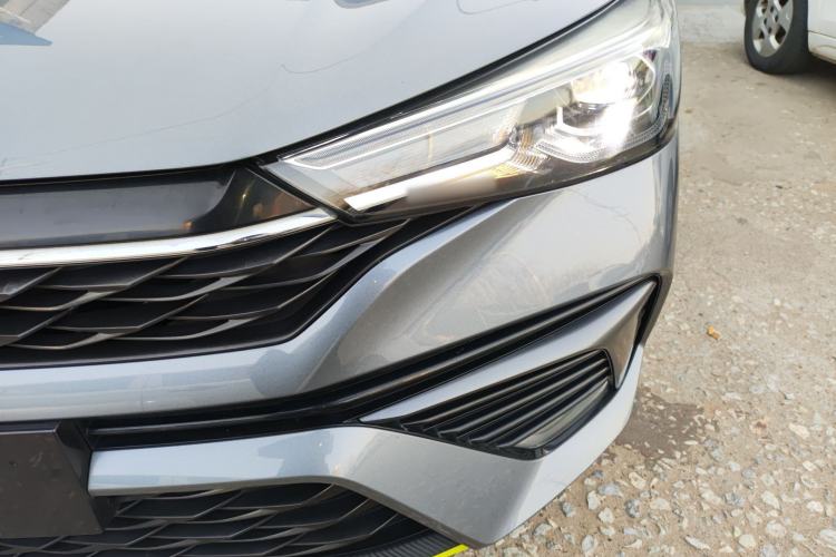 Used Roewe i5 2021 1.5L CVT Platinum Edition
