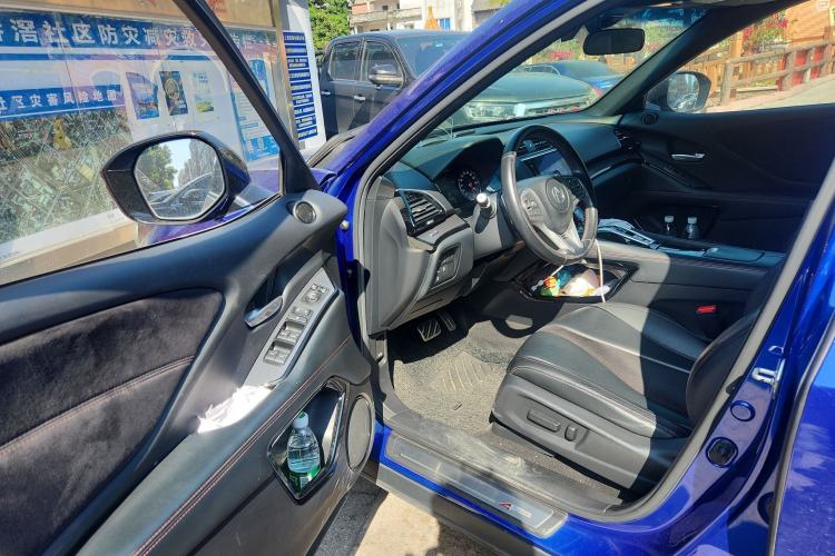 Used Acura CDX 2021 1.5T Two-Wheel Drive Luxury · A-Spec Sport Model
