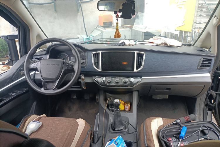 Used FORTHING Lingzhi 2023 M5 1.6L Utility Model 7 Seats
