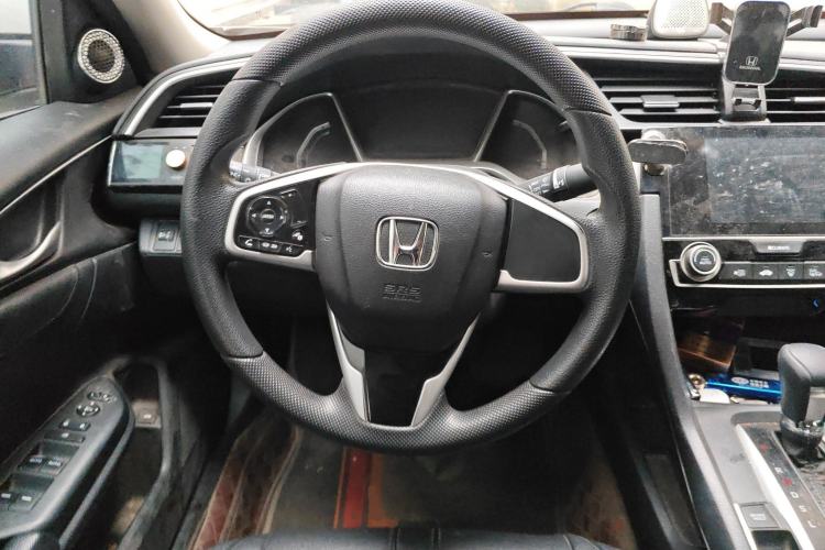 Used Honda Civic 2016 220TURBO CVT Luxury Edition
