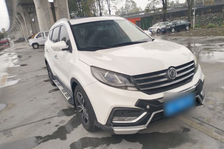 Used Dongfeng Fengon 580 2017 1.5T CVT Smart Style Model Front Right 45 Deg