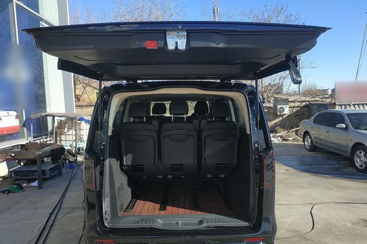 Used Mercedes-Benz Vito 2021 2.0T Elite Version 7 Seats