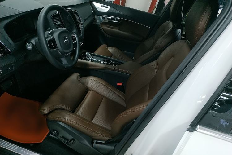 Used Volvo XC90 2021 B6 Luxury Smart Edition 7-Seater Left Front Seat