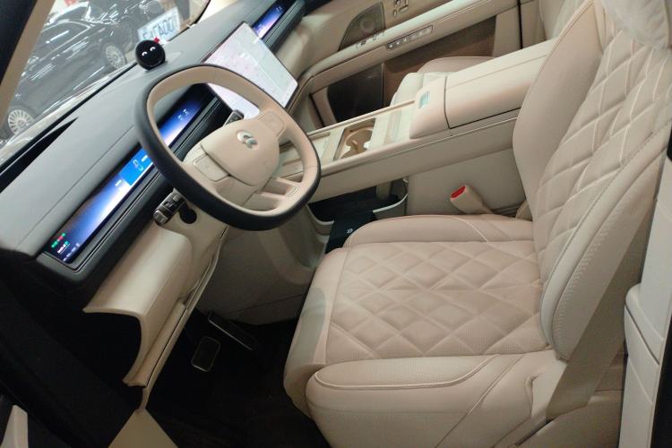 Used Nio ES8 2026 Model 6-seat Executive Signature Edition Left Front Seat