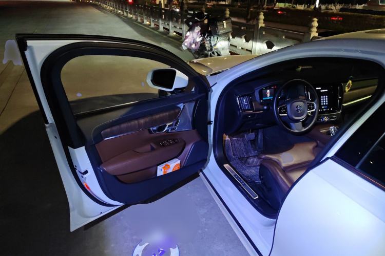 Used Volvo S90 2023 B5 Zhiyuan Luxury Edition
