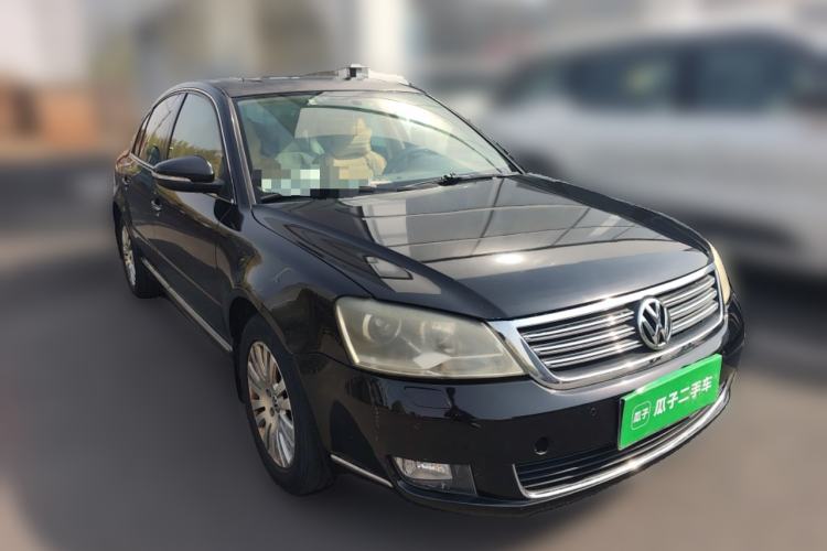 Used Volkswagen Passat 2009 1.8T Automatic Zunjie Model Front Right 45 Deg