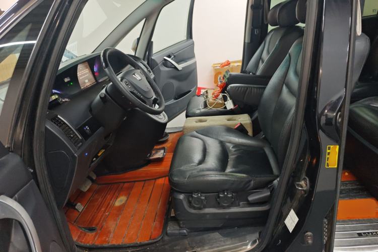 Used Luxgen Great 7 MPV 2015 2.0T Luxury Model Left Front Seat