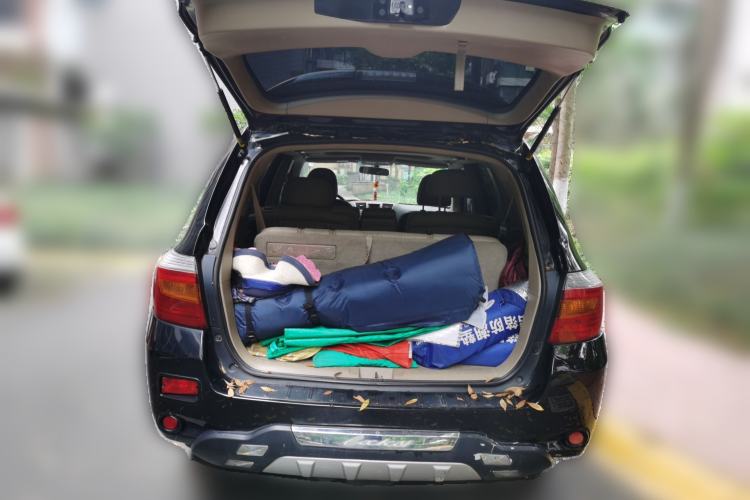 Used Toyota Highlander 2012 2.7L Two-Wheel Drive 7-Seater Luxury Edition Trunk