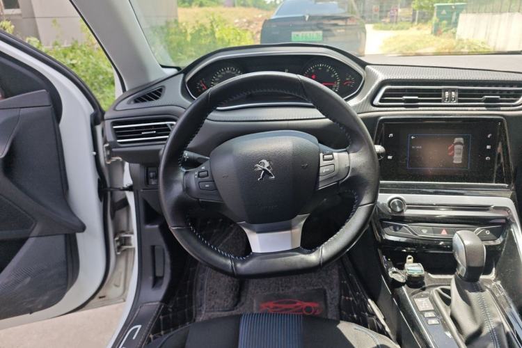 Used Peugeot 308 2016 1.6L Automatic Luxury Edition
