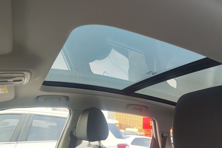 Used Roewe RX5 2025 PLUS 330TGI Automatic Trendsetting Smart Edition Headliner