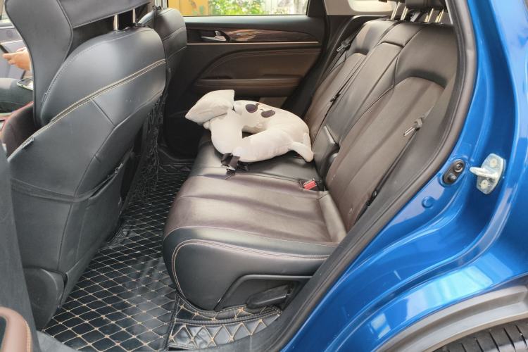 Used GAC Trumpchi GS5 2019 270T Automatic Luxury Edition Left Rear Seat