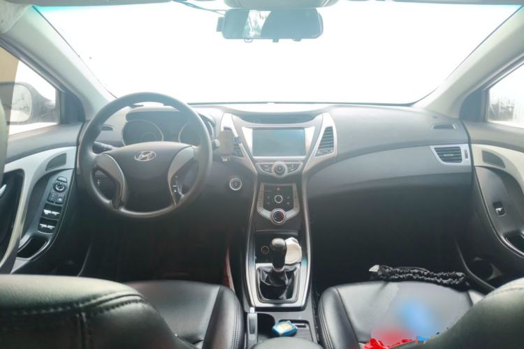 Used Hyundai Elantra (5th Generation / Langdong) 2016 1.6L Manual Luxury Model