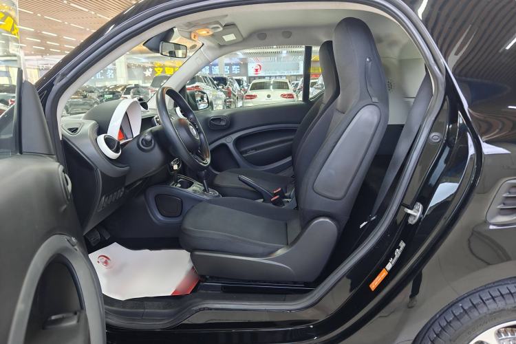 Used smart fortwo 2018 1.0L 52kW Hardtop Dynamic Version China V