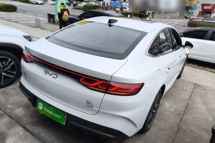 Used BYD Qin L 2025 DM-i Smart Drive 120KM Leading Model