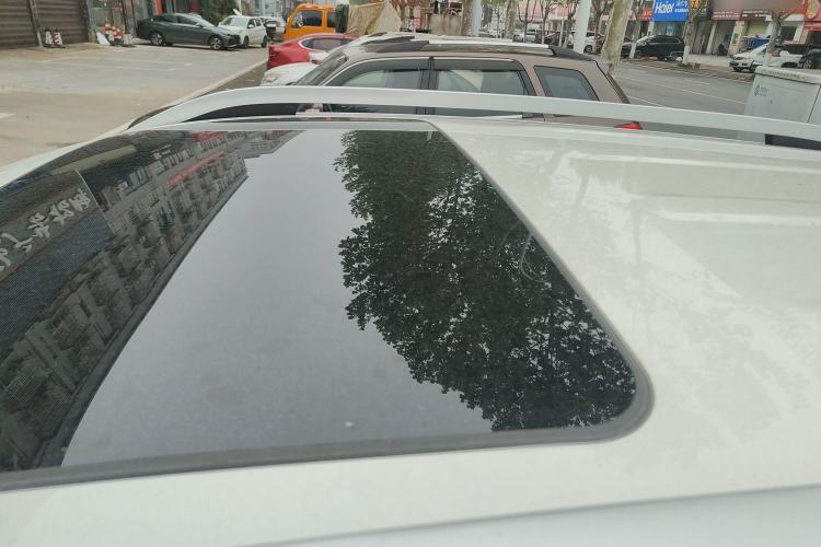 Used Dongfeng Aeolus AX7 2018 Classic 1.6T Automatic Luxury Model Roof