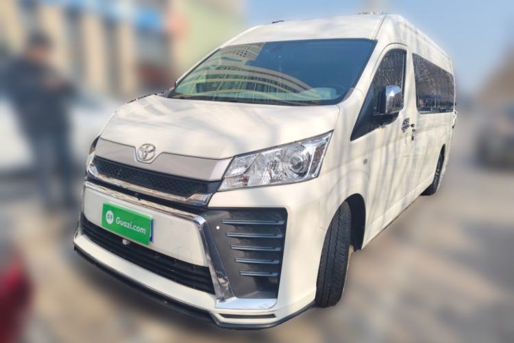 Used Toyota HIACE 