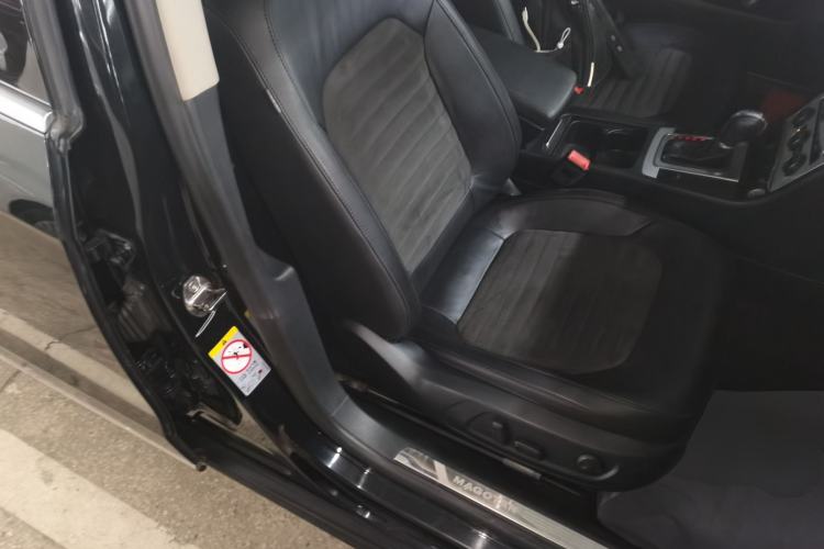 Used Volkswagen Magotan 2013 1.8TSI Luxury Model
