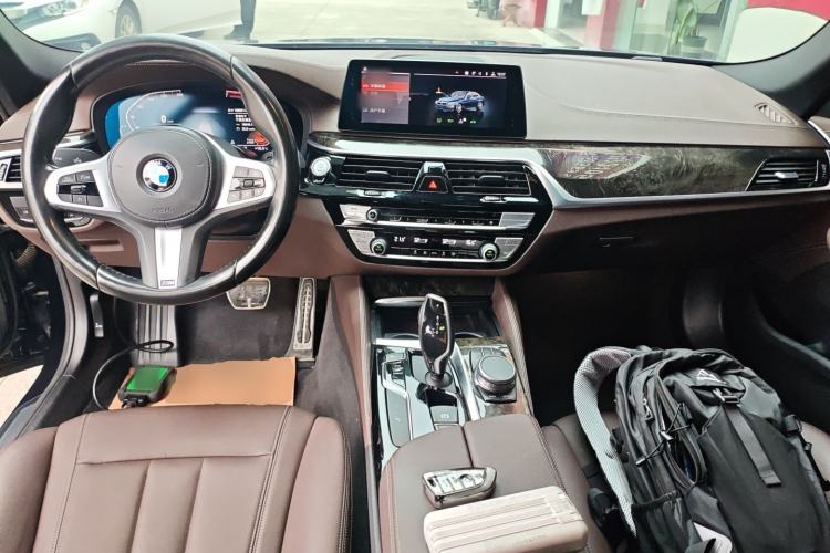 Used BMW 5 Series 2020 525Li M Sport Package Center Console