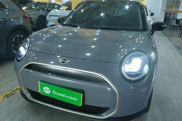 Used MINI Electric MINI COOPER 2024 452km COOPER SE Artist