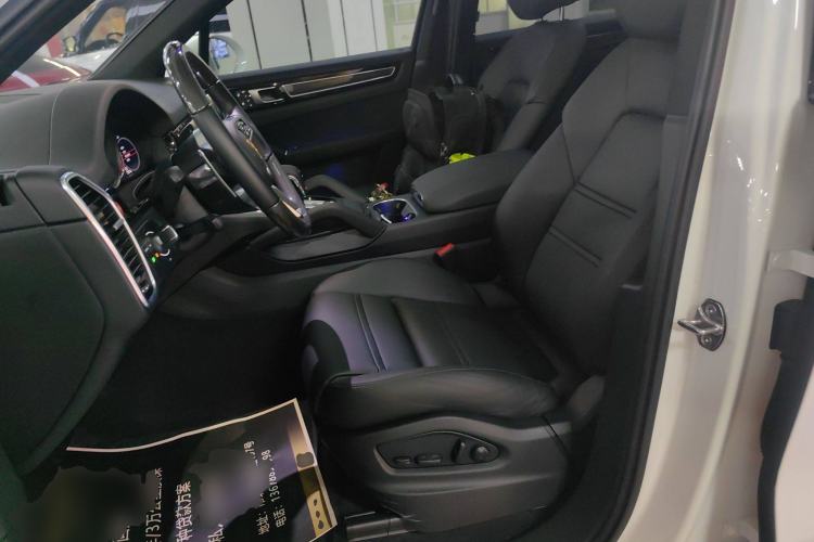 Used Porsche Cayenne 2022 Cayenne 3.0T Platinum Edition
