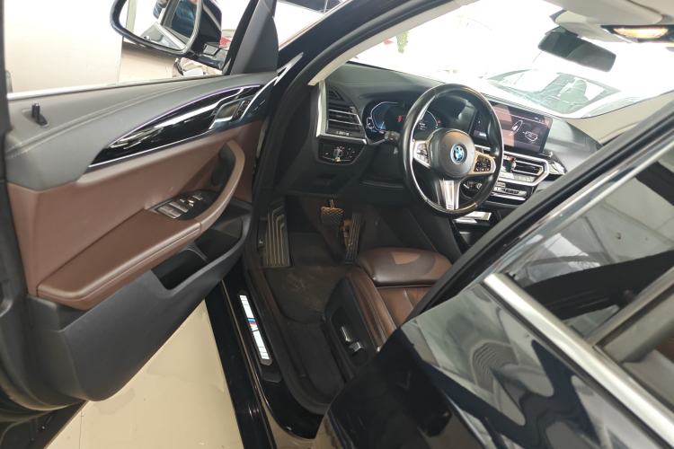 Used BMW iX3 2022 Leading Model
