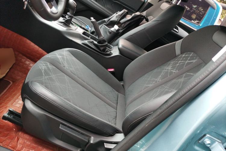 Used Great Wall King Kong Poer 2022 2.0T Manual Diesel Two-Wheel Drive Elite Version with Long Bed GW4D20M
