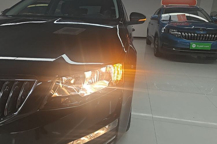 Used Skoda Octavia 2017 1.6L Automatic Smart Drive Edition
