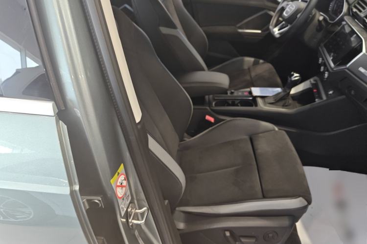 Used Audi Q3 2021 35 TFSI Fashion Dynamic Model