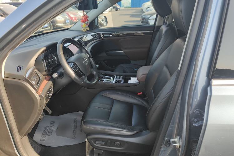 Used GAC Trumpchi GS8 2017 320T Two-Wheel Drive Luxury Smart Connectivity Version (7 Seats) Left Front Seat