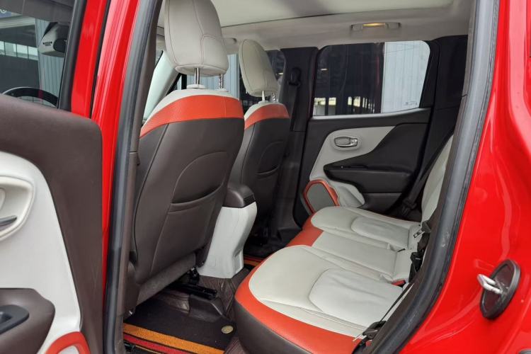 Used Jeep Renegade 2017 180T Automatic Smart Version