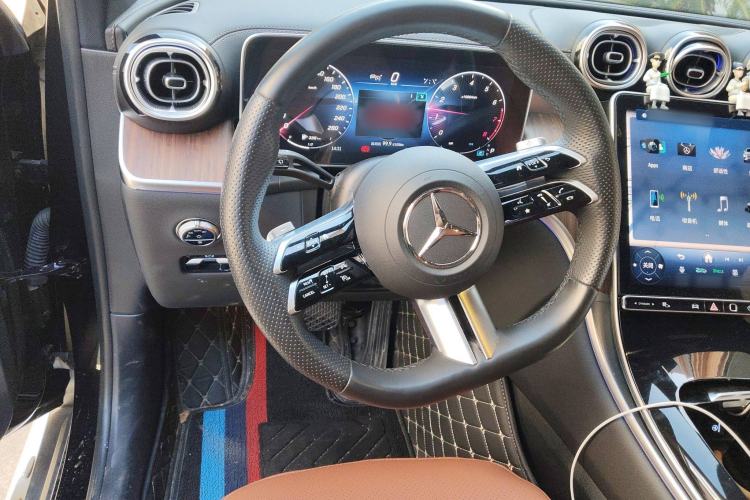 Used Mercedes-Benz GLC 2024 GLC 300 L 4MATIC Dynamic Edition 7-seater
