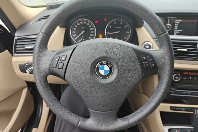 Used BMW X1 2013 sDrive18i Leading Model
