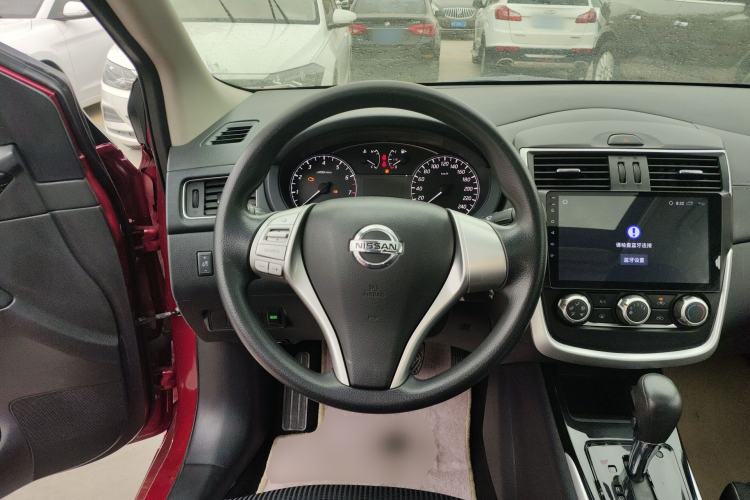 Used Nissan Tiida 2016 1.6L CVT Cool Dynamic Edition Steering Wheel