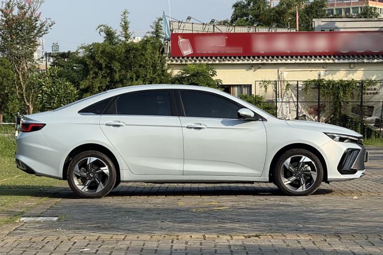 Used Geely Auto Emgrand L HiP 2022 1.5TD-DHT Pro 100KM Super Swift Exterior 6