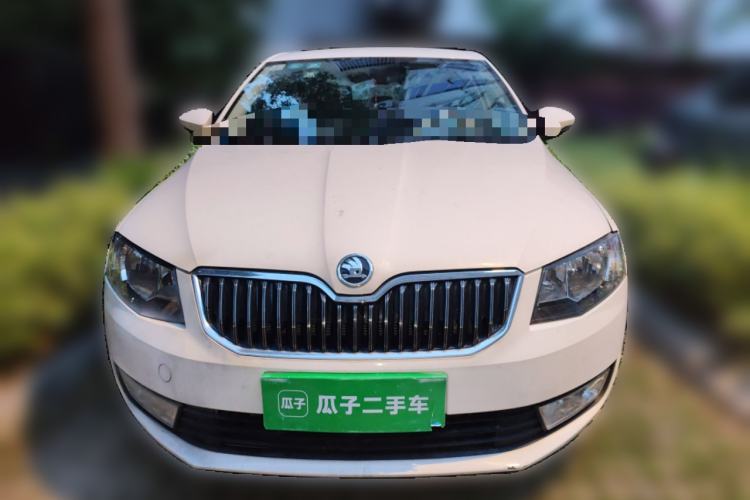Used Skoda Octavia 2015 1.6L Automatic Yijie Edition Front