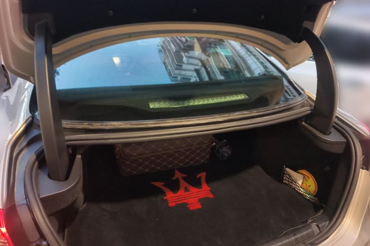 Used Maserati Ghibli 2014 3.0T Standard Edition Trunk