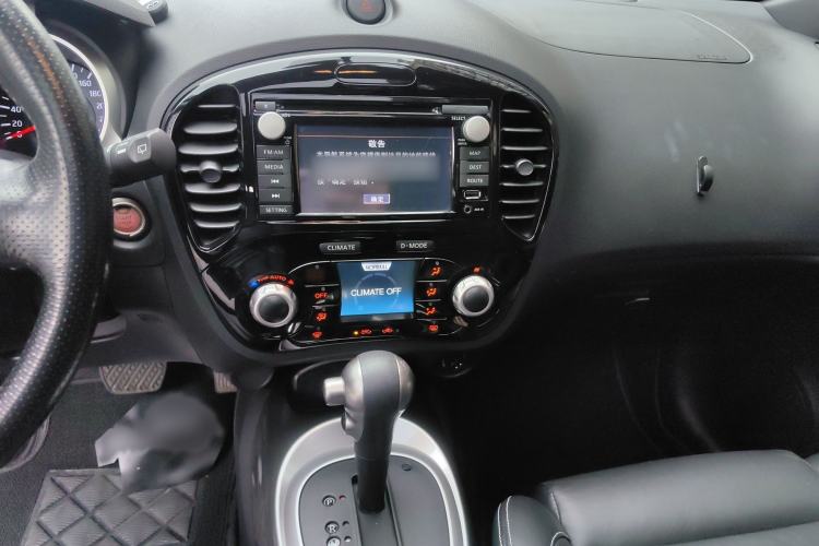 Used Infiniti ESQ 2014 1.6L Luxury Edition Audio And AC Panel