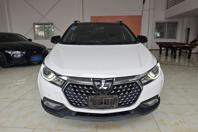 Used Luxgen U5 SUV 2017 1.6L Manual Knight Edition
