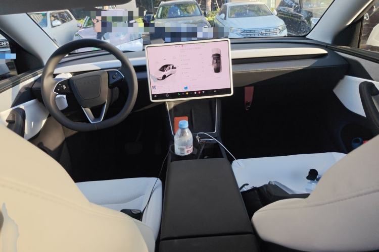 Used Tesla Model Y 2025 Updated Version Long-Range All-Wheel Drive